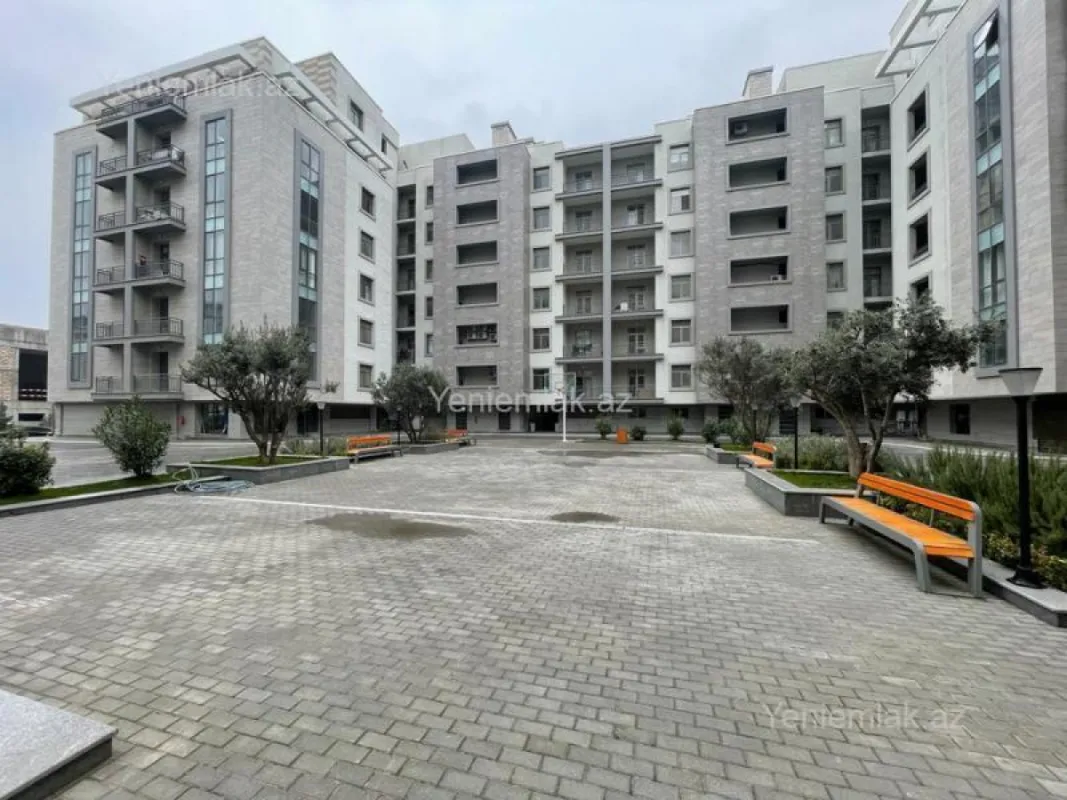 Satılır 4 otaqlı yeni tikili 220 m²