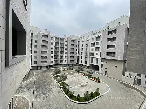 Satılır 4 otaqlı yeni tikili 220 m²