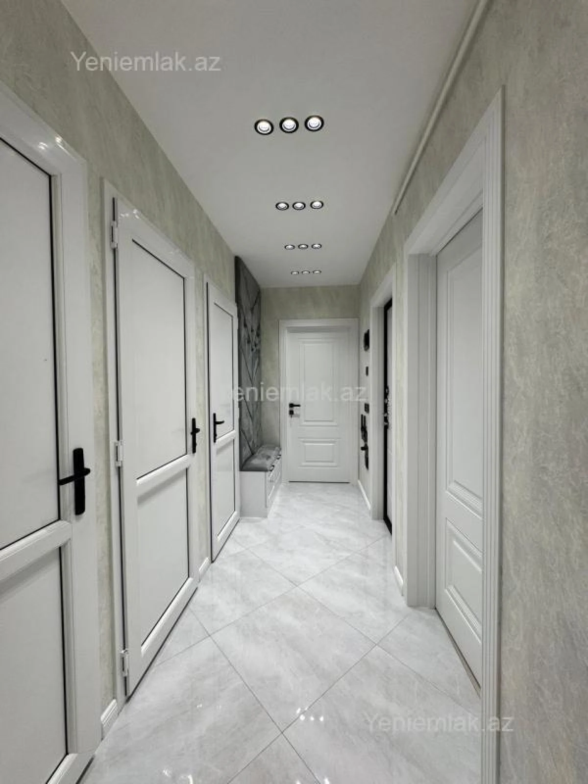 Satılır 2 otaqlı köhnə tikili 65 m²