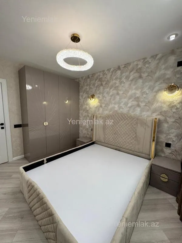 Satılır 2 otaqlı köhnə tikili 65 m²