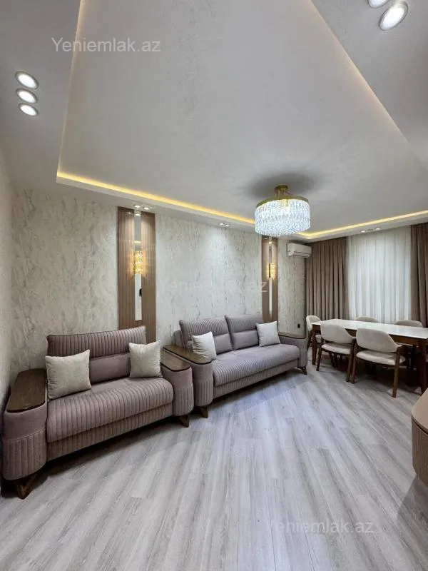 Satılır 2 otaqlı köhnə tikili 65 m²