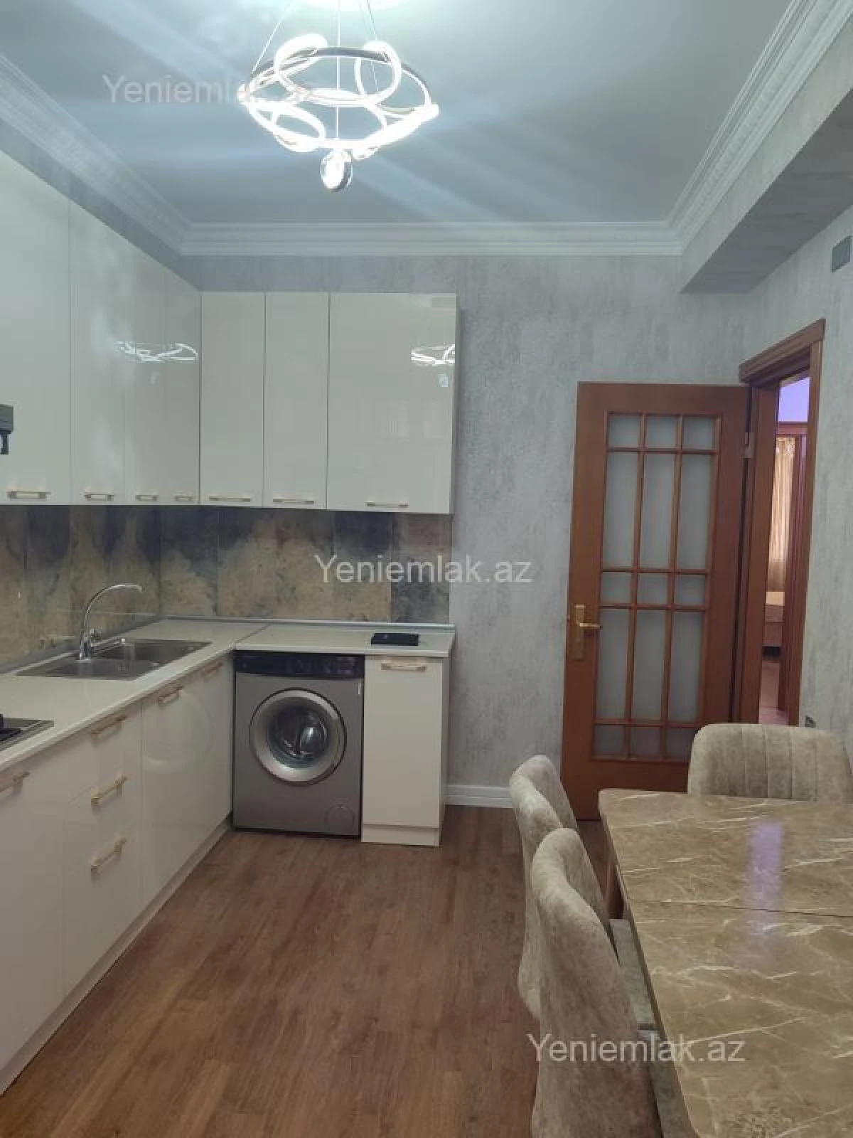 Satılır 3 otaqlı yeni tikili 105 m²