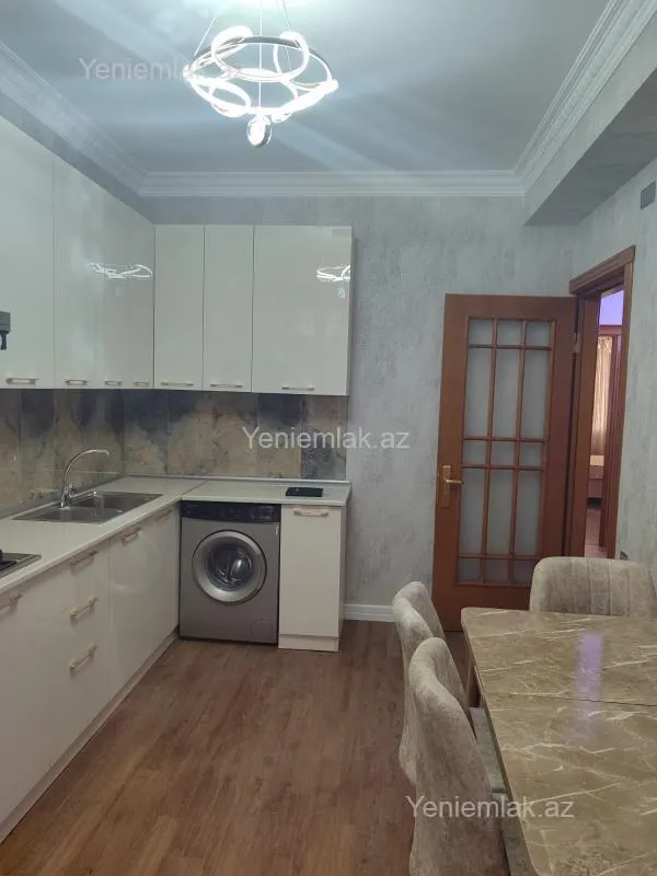 Satılır 3 otaqlı yeni tikili 105 m²