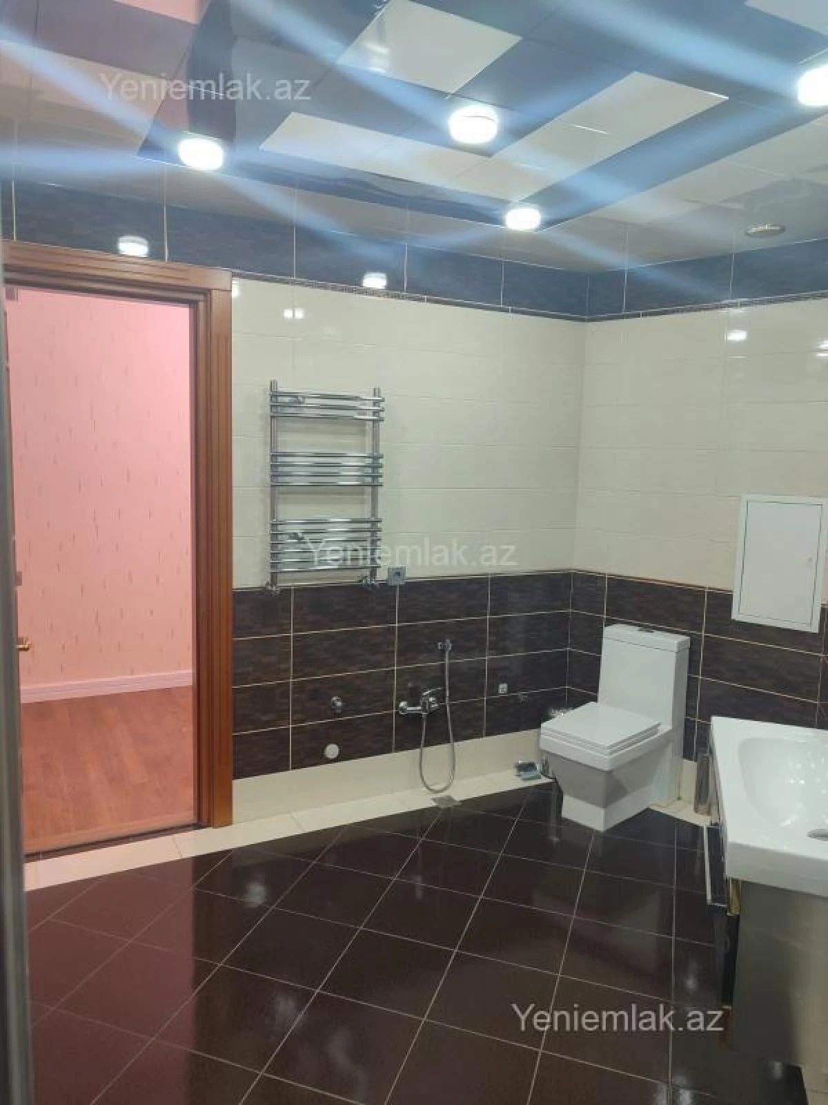 Satılır 3 otaqlı yeni tikili 105 m²