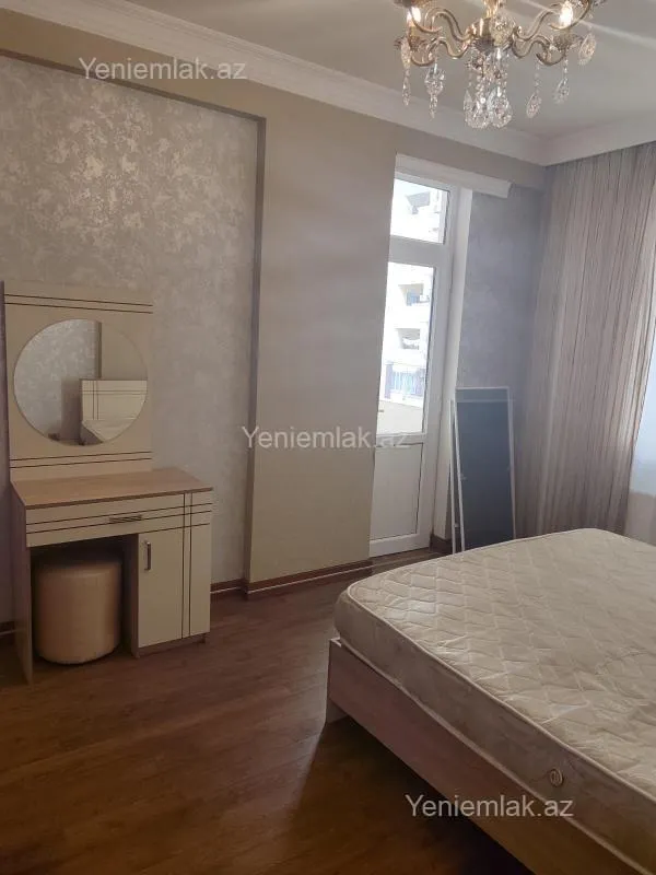 Satılır 3 otaqlı yeni tikili 105 m²