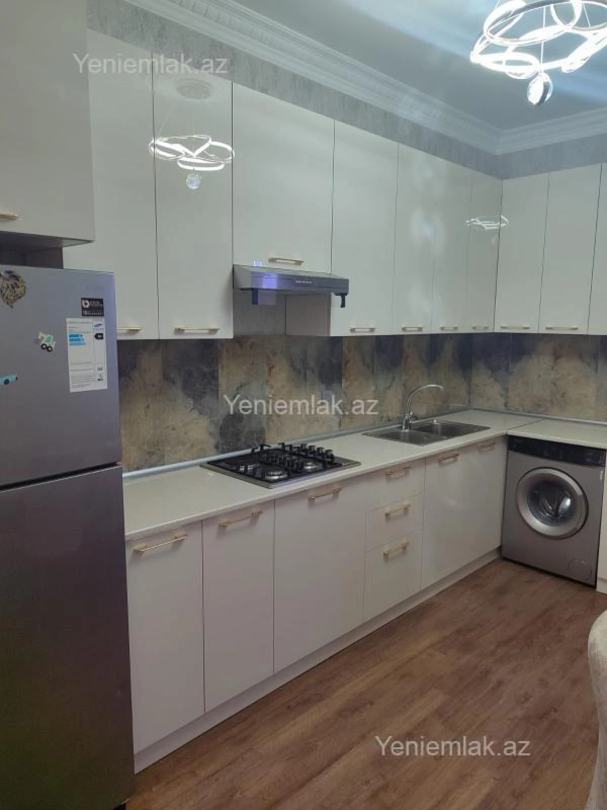 Satılır 3 otaqlı yeni tikili 105 m²