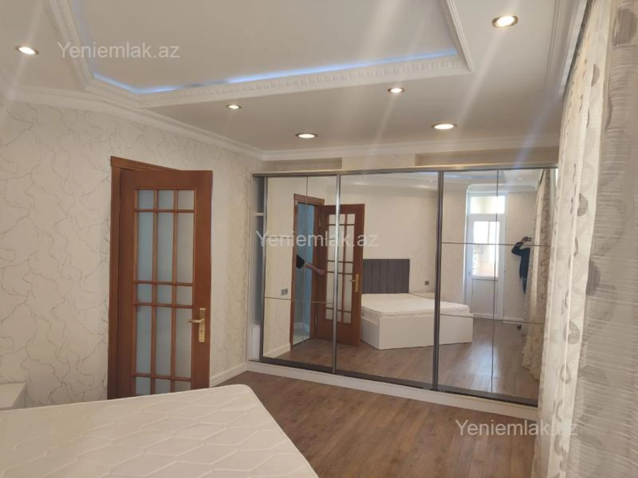 Satılır 3 otaqlı yeni tikili 105 m²