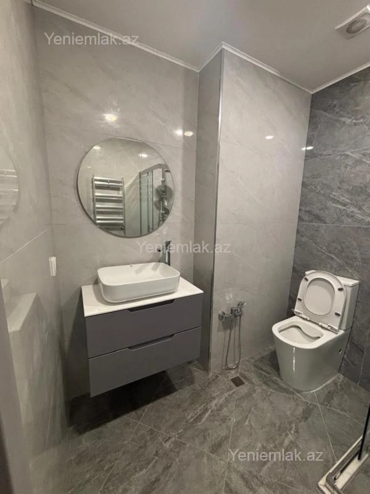 Satılır 2 otaqlı yeni tikili 82 m²