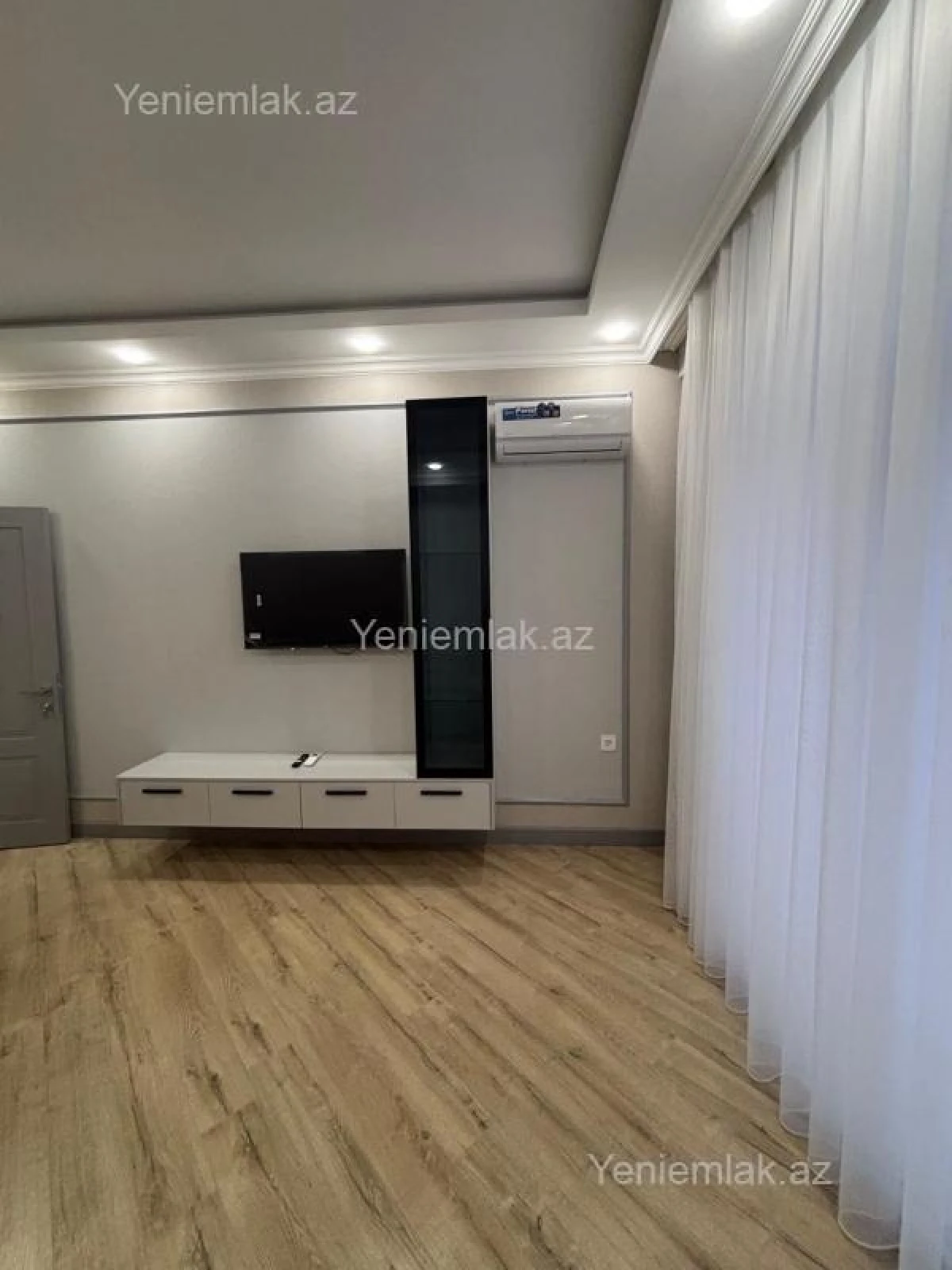 Satılır 2 otaqlı yeni tikili 82 m²