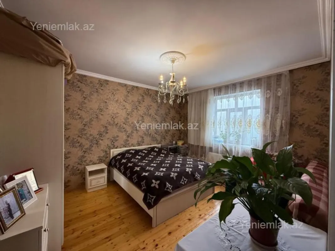 Satılır 3 otaqlı həyət evi 100 m²
