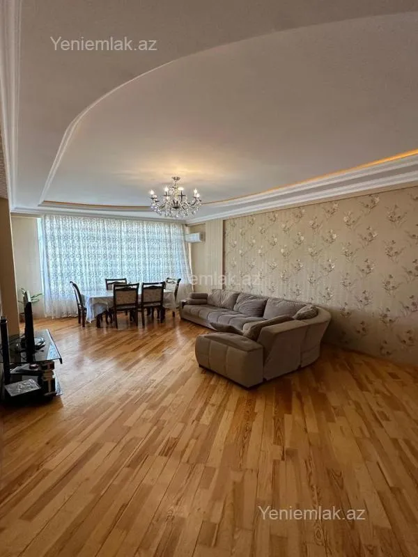 Satılır 3 otaqlı yeni tikili 95 m²