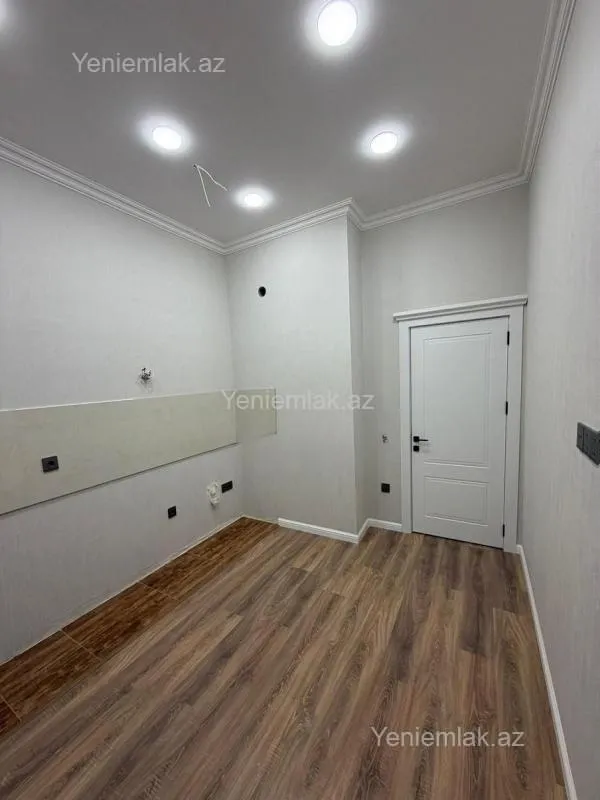 Satılır 2 otaqlı yeni tikili 83 m²