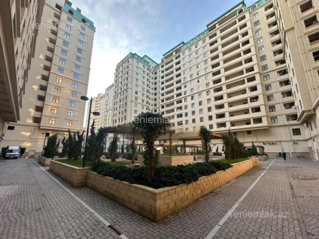 Satılır 2 otaqlı yeni tikili 83 m²