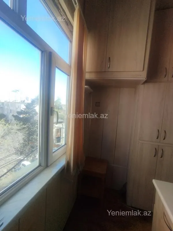 Satılır 3 otaqlı köhnə tikili 45 m²