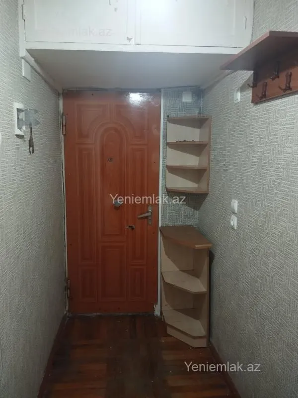 Satılır 3 otaqlı köhnə tikili 45 m²