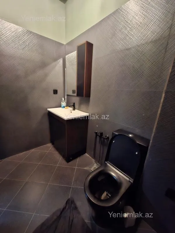 Satılır 1 otaqlı obyekt 81 m²