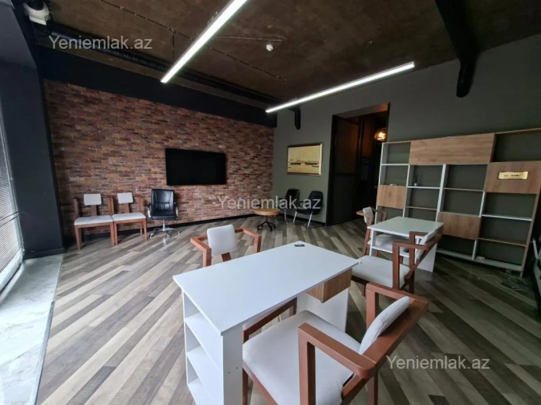 Satılır 1 otaqlı obyekt 81 m²