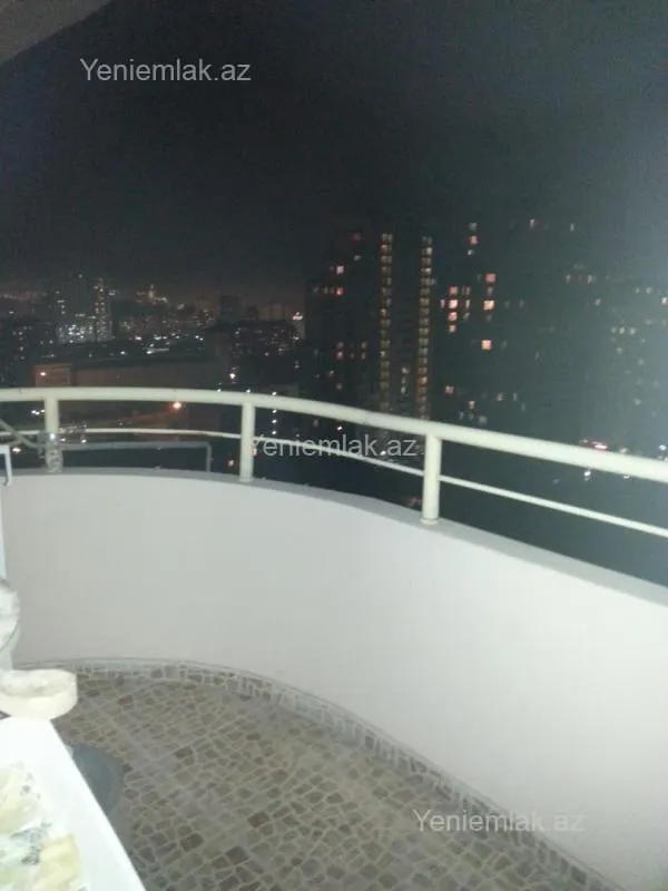 Satılır 3 otaqlı yeni tikili 142 m²