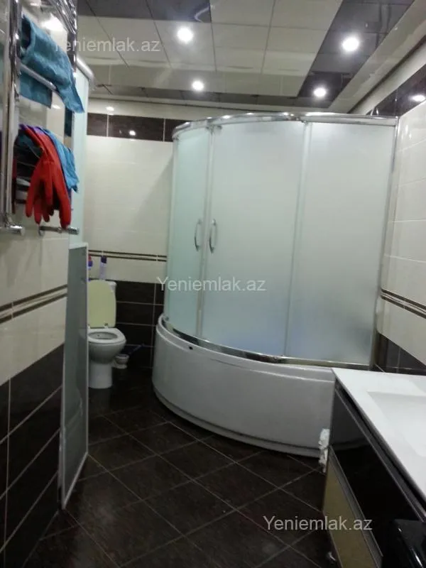Satılır 3 otaqlı yeni tikili 142 m²