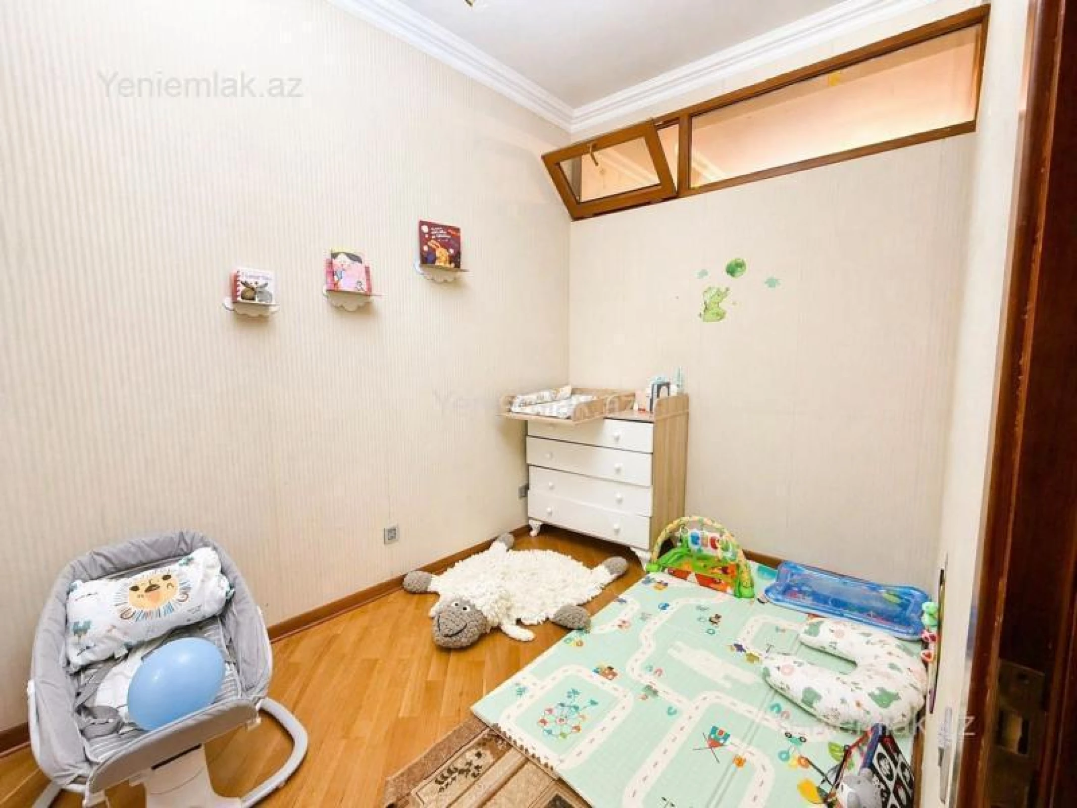 Satılır 3 otaqlı yeni tikili 150 m²