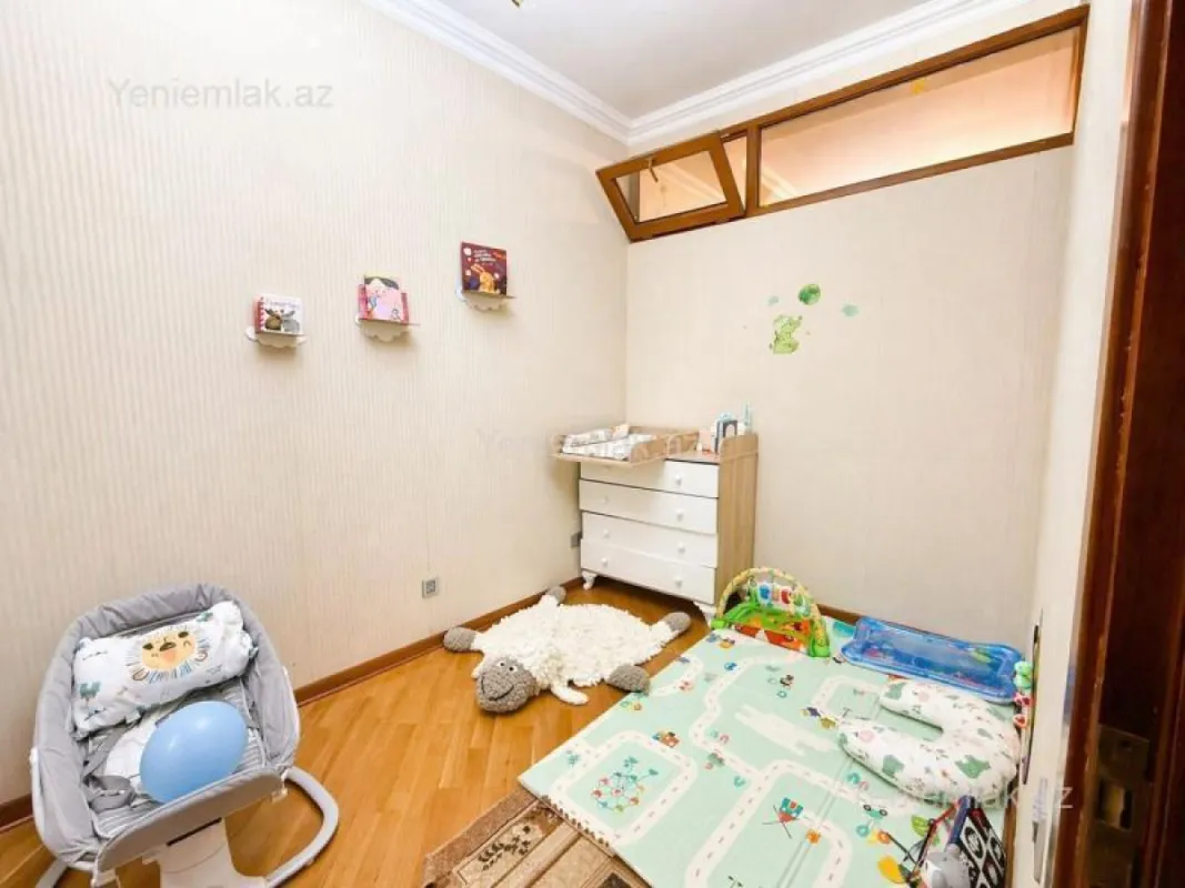 Satılır 3 otaqlı yeni tikili 150 m²