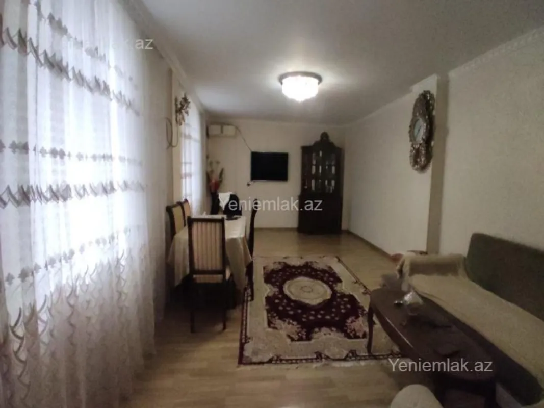 Satılır 4 otaqlı həyət evi 165 m²