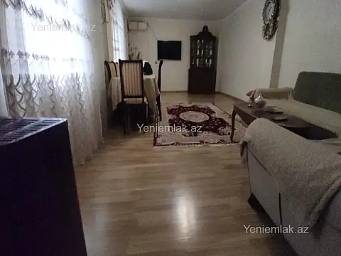 Satılır 4 otaqlı həyət evi 165 m²