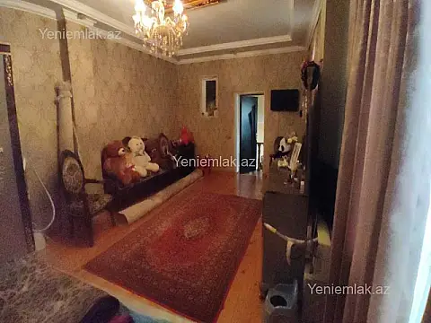 Satılır 4 otaqlı həyət evi 165 m²