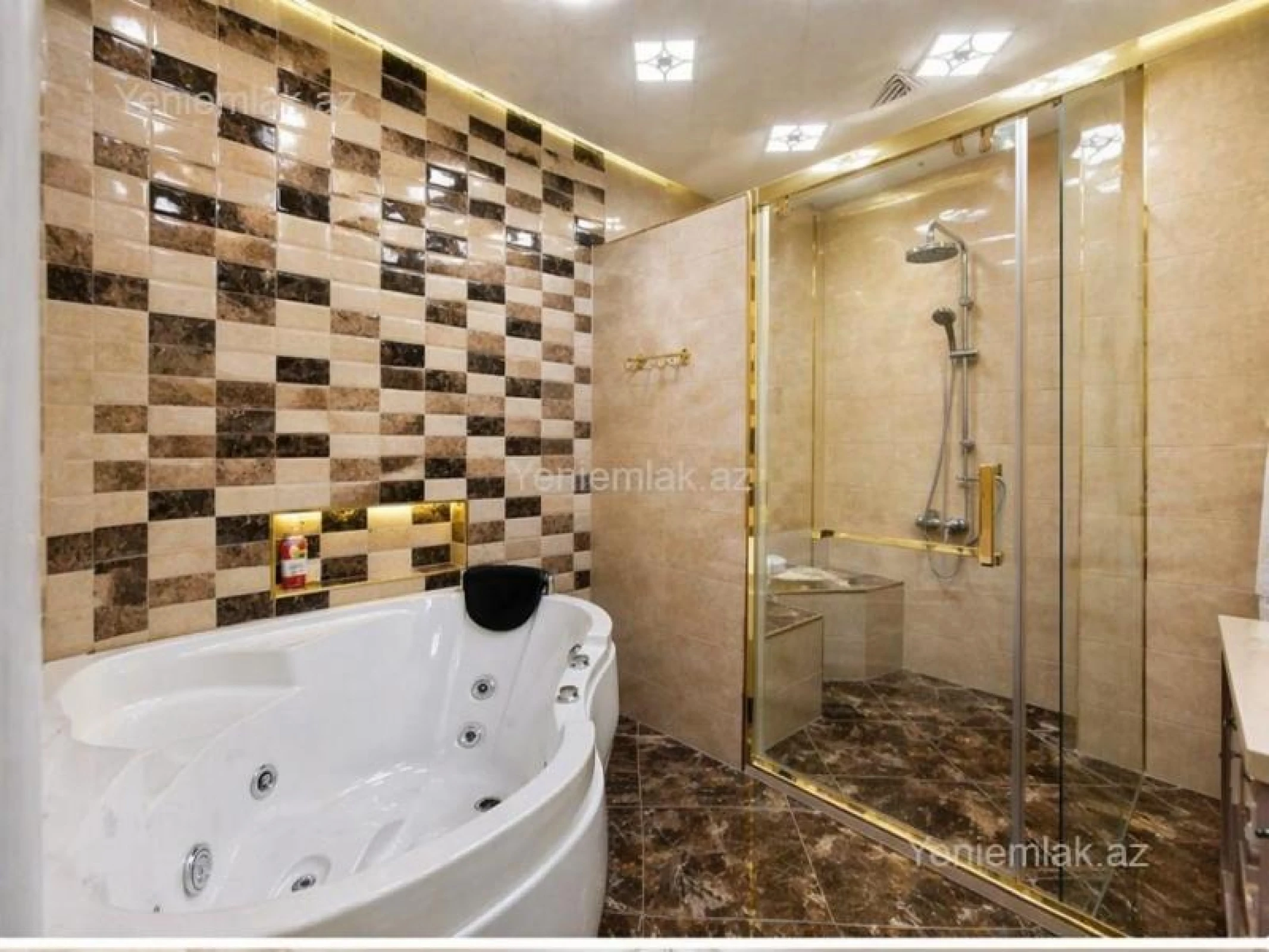 Satılır 3 otaqlı yeni tikili 140 m²