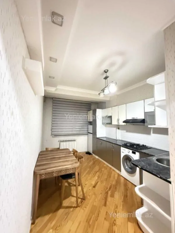 Satılır 2 otaqlı yeni tikili 65 m²