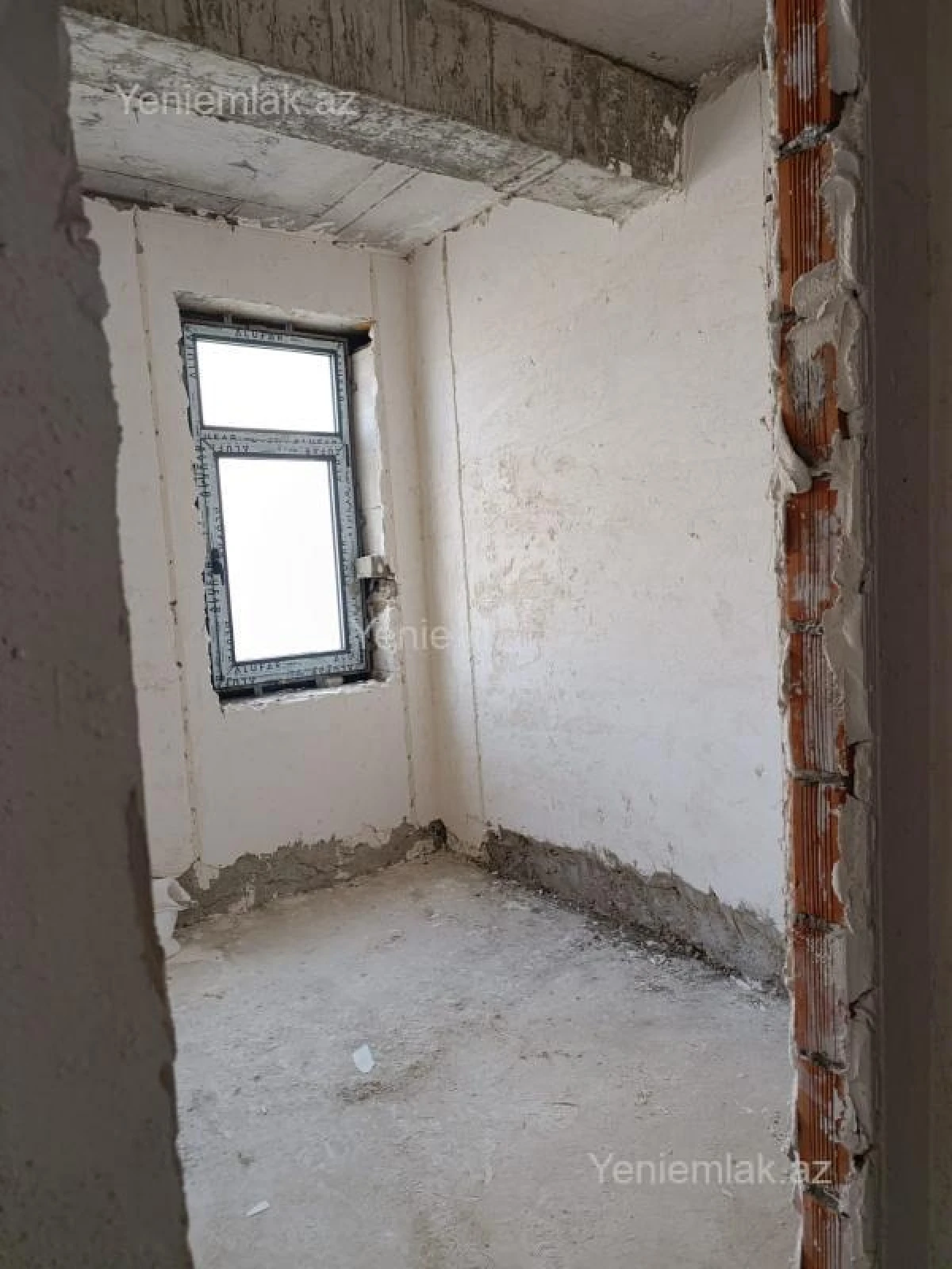 Satılır 3 otaqlı yeni tikili 125 m²