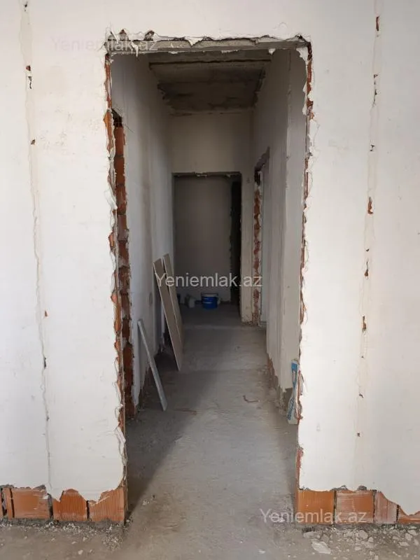 Satılır 3 otaqlı yeni tikili 125 m²
