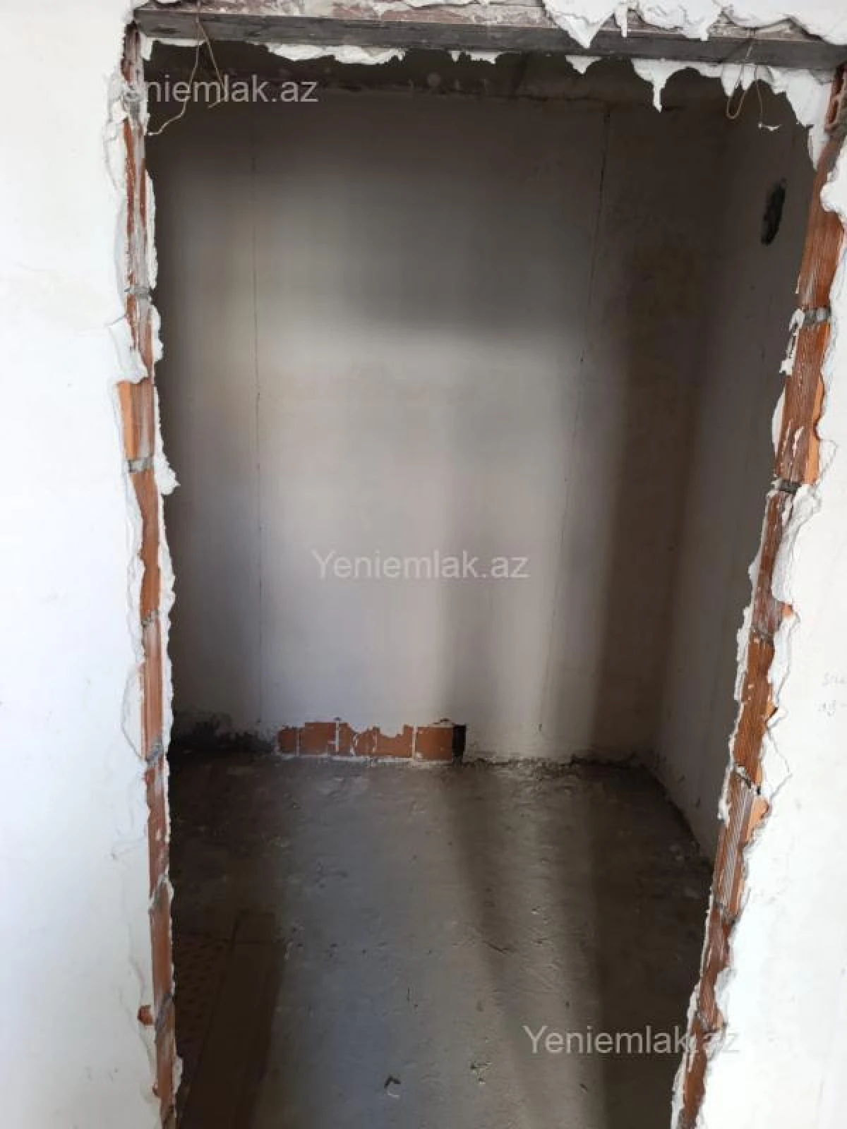 Satılır 3 otaqlı yeni tikili 125 m²