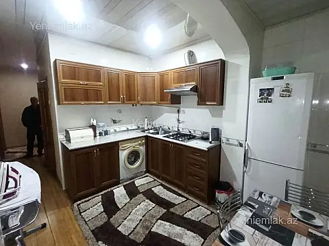 Satılır 3 otaqlı köhnə tikili 70 m²