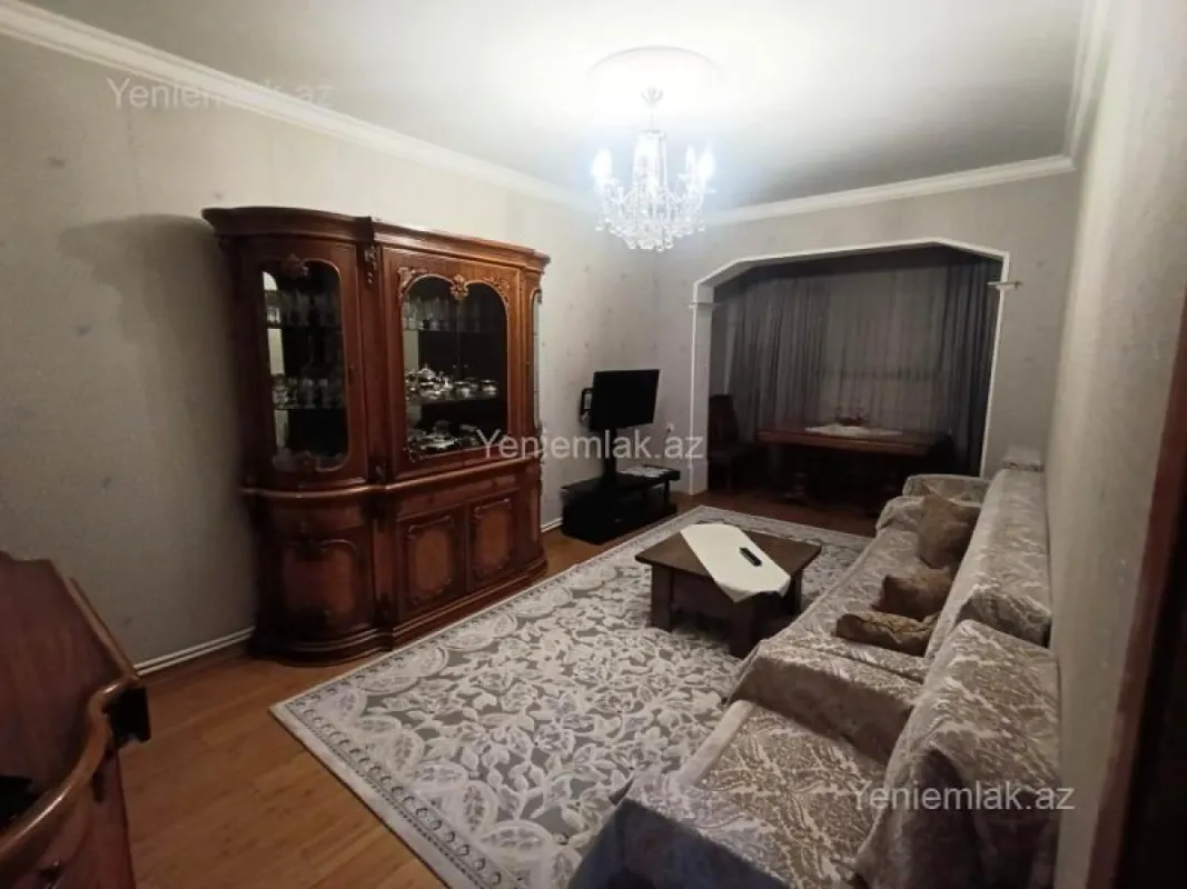Satılır 3 otaqlı köhnə tikili 70 m²