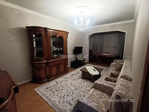 Satılır 3 otaqlı köhnə tikili 70 m²