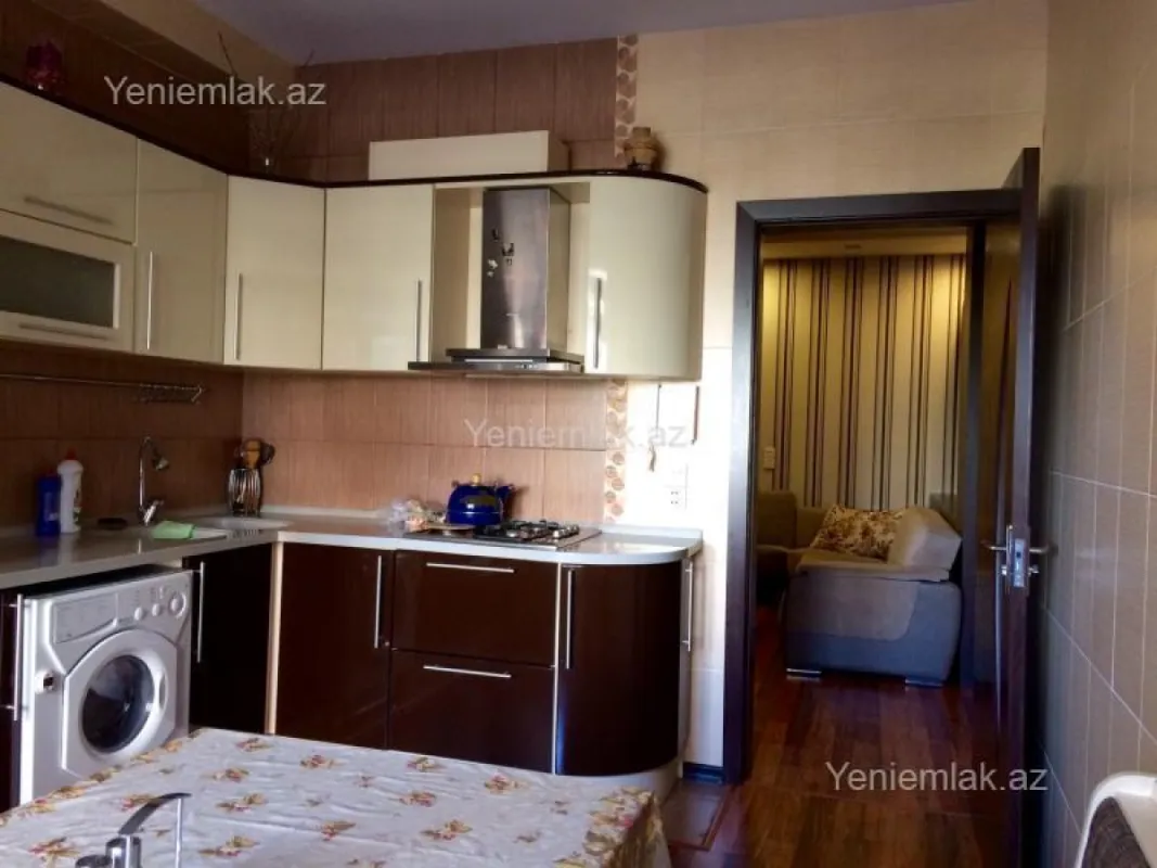 Satılır 3 otaqlı yeni tikili 120 m²