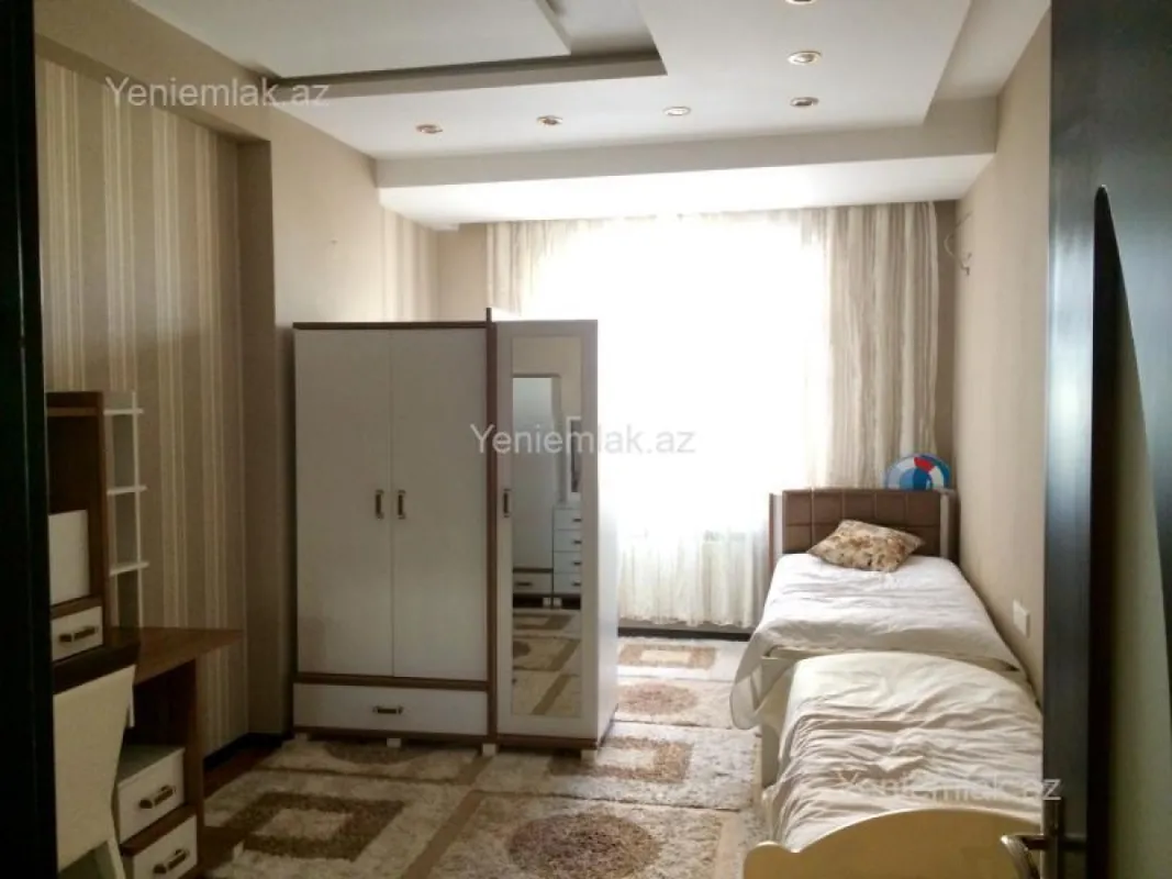 Satılır 3 otaqlı yeni tikili 120 m²