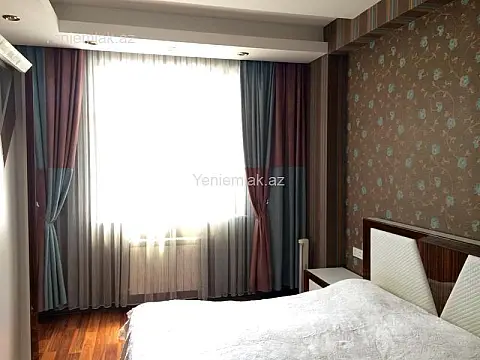 Satılır 3 otaqlı yeni tikili 120 m²