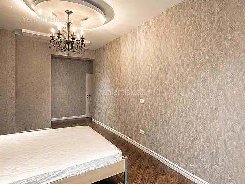 Satılır 3 otaqlı yeni tikili 130 m²