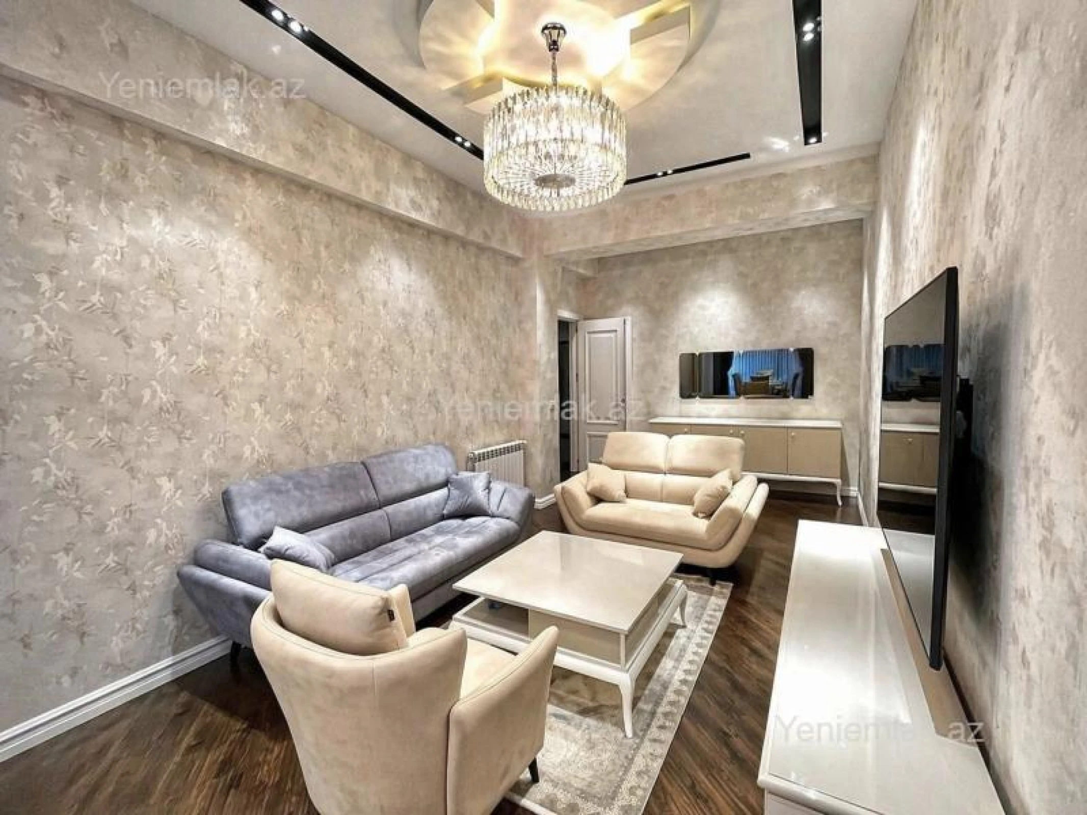 Satılır 3 otaqlı yeni tikili 130 m²