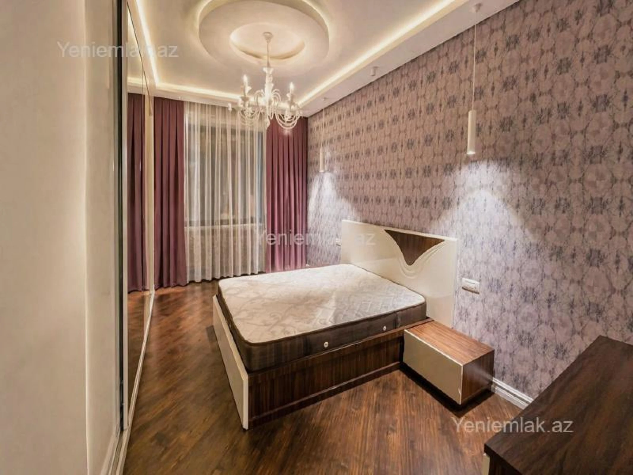 Satılır 3 otaqlı yeni tikili 130 m²
