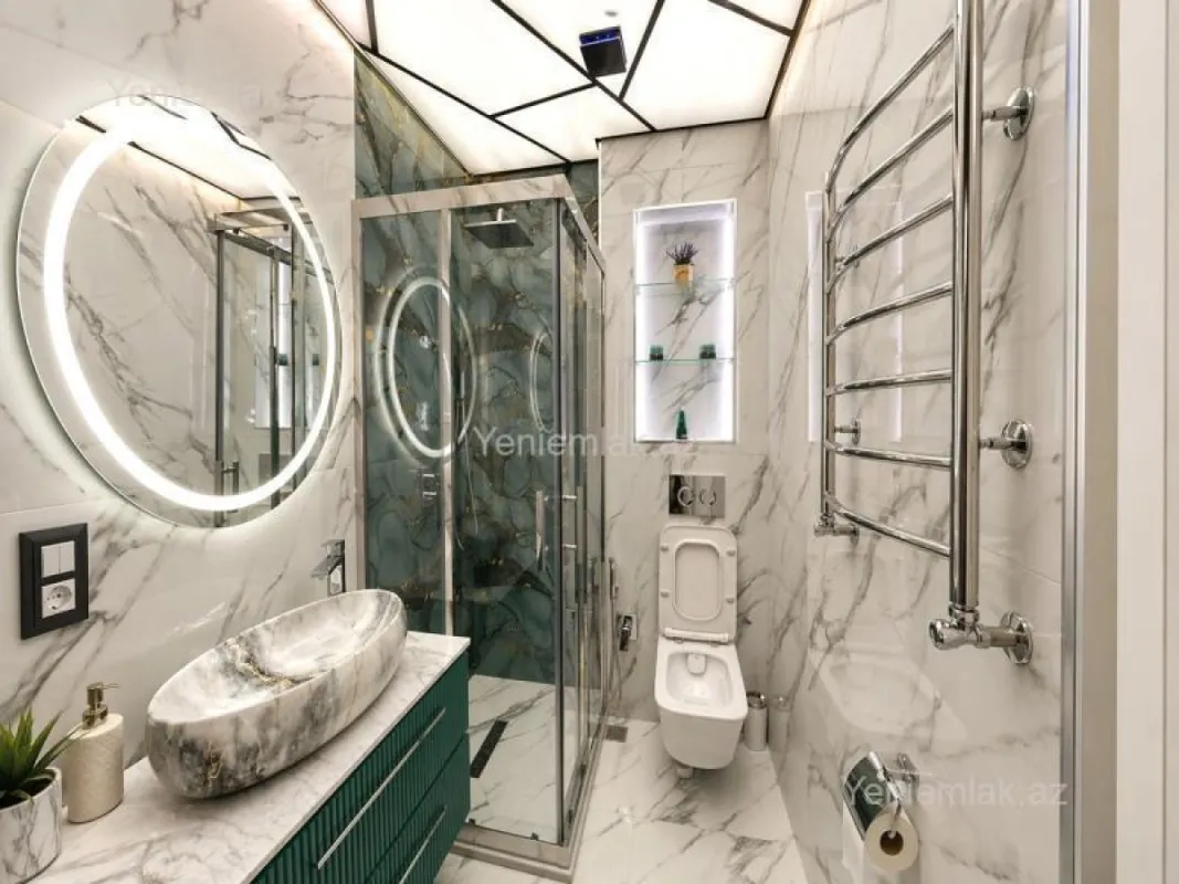 Satılır 3 otaqlı yeni tikili 130 m²