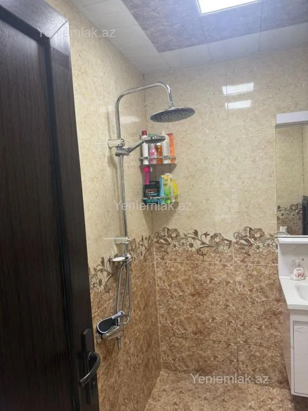 Satılır 2 otaqlı yeni tikili 74 m²