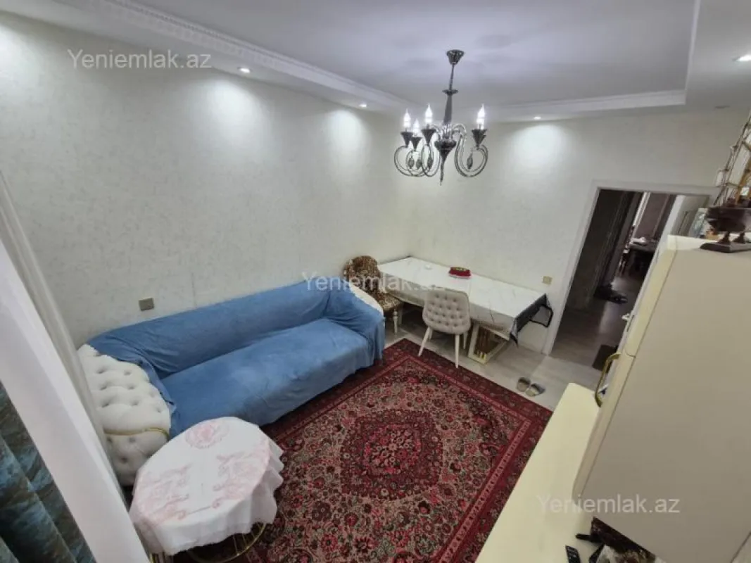 Satılır 2 otaqlı köhnə tikili 65 m²