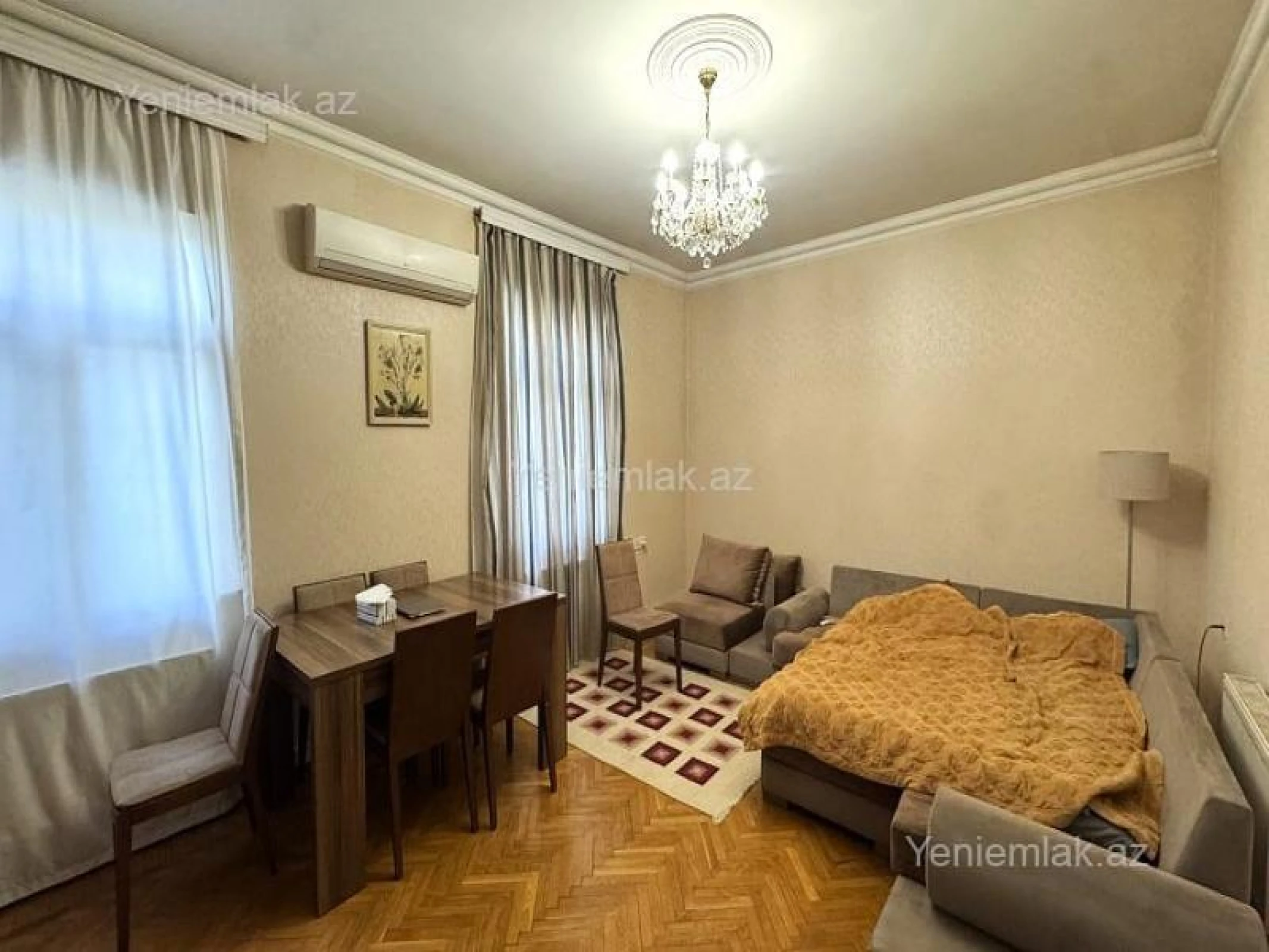 Satılır 3 otaqlı köhnə tikili 90 m²