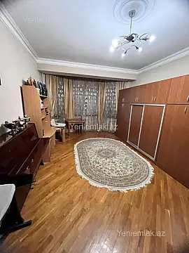 Satılır 4 otaqlı yeni tikili 195 m²