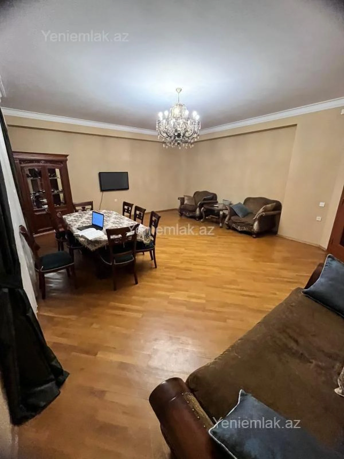 Satılır 4 otaqlı yeni tikili 195 m²