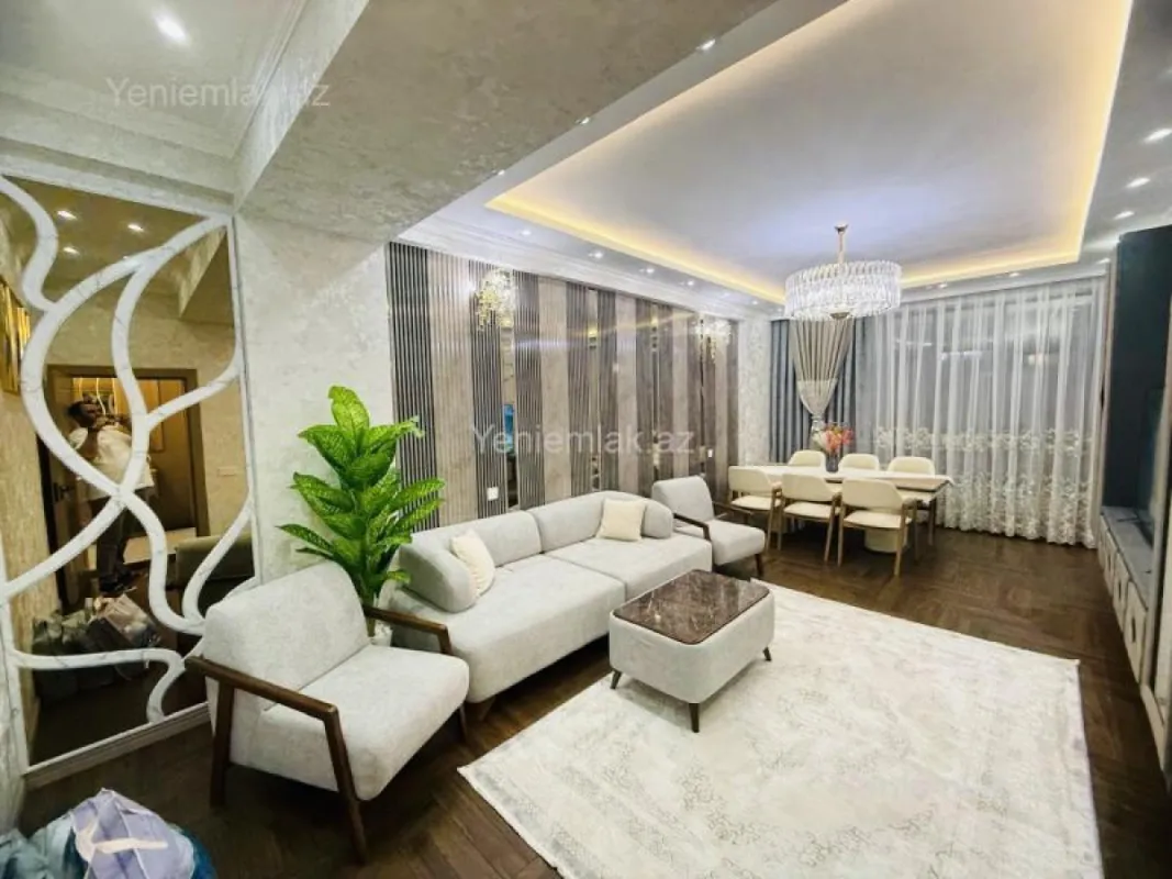 Satılır 3 otaqlı yeni tikili 127 m²