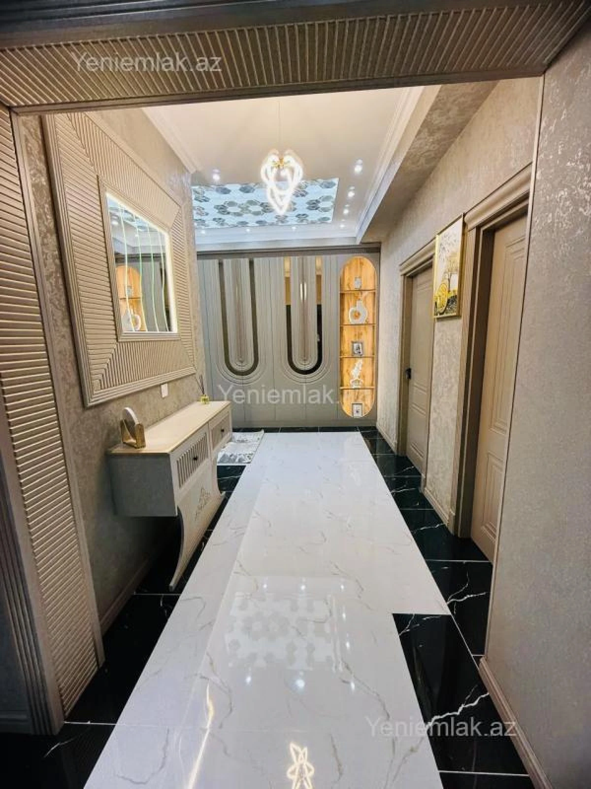 Satılır 3 otaqlı yeni tikili 127 m²